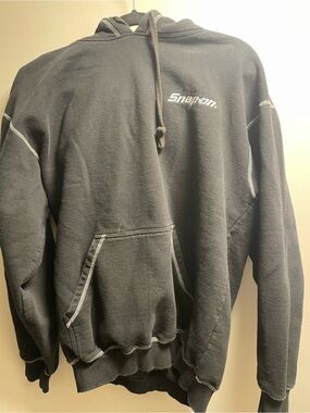 Snap-on Black Hooded Sweatshirt